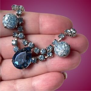 Gorgeous vintage blue rhinestone choker necklace w/ confetti cabochons